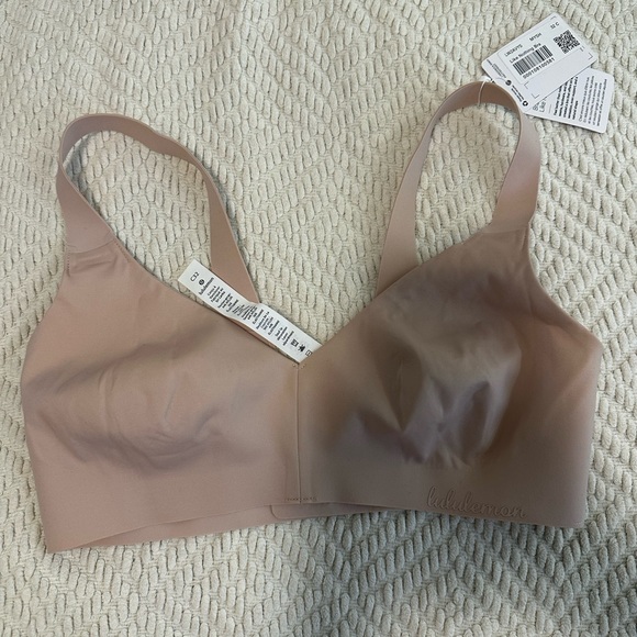 lululemon athletica Other - NWT Lululemon like nothing bra size 32C